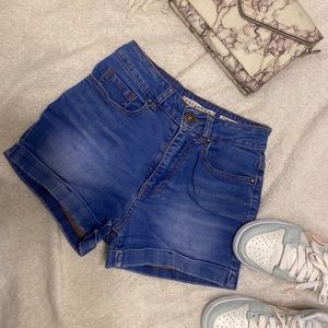 Bull head jean shorts size 1 mom short style